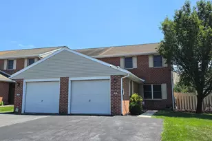 90 Lee Ann Ct, Enola, PA 17025 - Photo 1