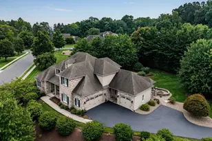 5103 Maple Leaf Ct, Mechanicsburg, PA 17055 - Photo 3