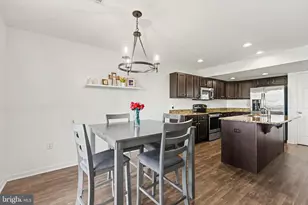 276 Melbourne Ln, Mechanicsburg, PA 17055 - Photo 5