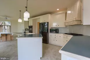 32 Sunfire Ave, Camp Hill, PA 17011 - Photo 23