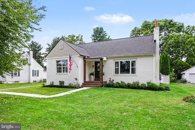 18 Sinclair Road, Mechanicsburg, PA 17055 - Photo 1