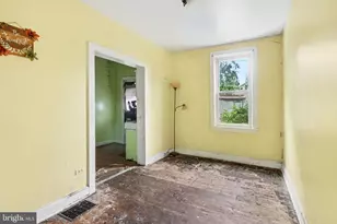 453 W Penn St, Carlisle, PA 17013 - Photo 13