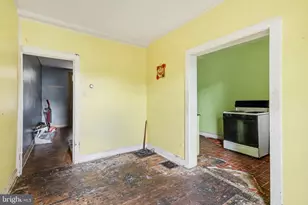 453 W Penn St, Carlisle, PA 17013 - Photo 9
