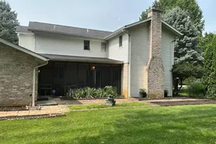 743 Sherwood Dr, Carlisle, PA 17013 - Photo 5