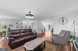 4905 Laurel Valley Ln, Enola, PA 17025 - Photo 9