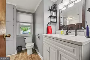23 E Allen St, Mechanicsburg, PA 17055 - Photo 13