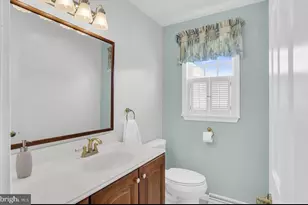 1813 Hunter Dr, Mechanicsburg, PA 17050 - Photo 11