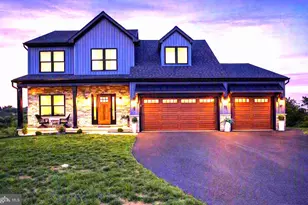 7 Brubacker Dr, Carlisle, PA 17013 - Photo 1