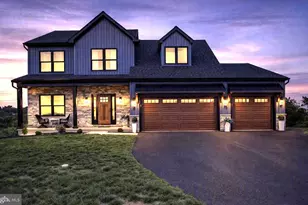 7 Brubacker Dr, Carlisle, PA 17013 - Photo 1