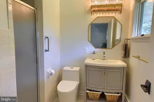 19 Eastgate Dr, Camp Hill, PA 17011 - Photo 33