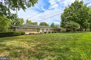 19 Eastgate Dr, Camp Hill, PA 17011 - Photo 3