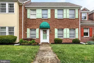 1202 White Birch Ln, Carlisle, PA 17013 - Photo 1