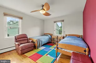 208 E Hillcrest Dr, Carlisle, PA 17013 - Photo 15
