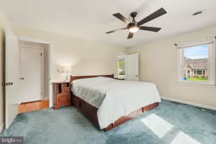 208 E Hillcrest Dr, Carlisle, PA 17013 - Photo 11