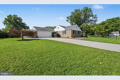 208 E Hillcrest Drive, Carlisle, PA 17013 - Photo 27