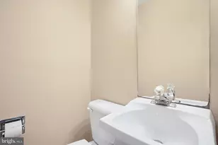 1709 Peyton Randolph Ct, New Cumberland, PA 17070 - Photo 13
