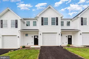 317 Pelham Ct, Carlisle, PA 17013 - Photo 1