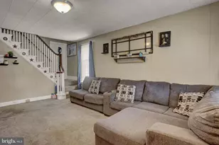 425 E King St, Shippensburg, PA 17257 - Photo 5