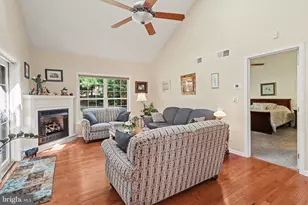 4280 Roth Farm Village Cir, Mechanicsburg, PA 17050 - Photo 5
