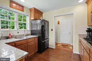 4280 Roth Farm Village Cir, Mechanicsburg, PA 17050 - Photo 11
