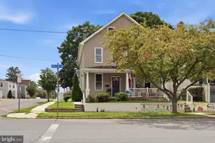 702 Bosler Ave, Lemoyne, PA 17043 - Photo 1