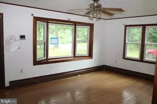 63 Carpenter Ln, Newburg, PA 17240 - Photo 5