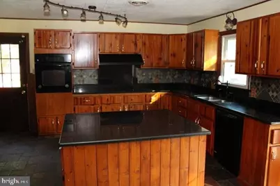 63 Carpenter Lane, Newburg, PA 17240 - Photo 3