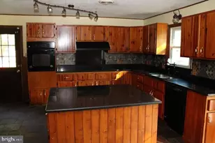 63 Carpenter Ln, Newburg, PA 17240 - Photo 3