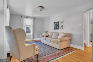 1027 N College St, Carlisle, PA 17013 - Photo 7