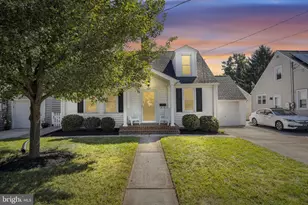 1027 N College St, Carlisle, PA 17013 - Photo 1