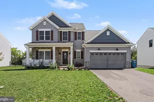 112 S Mountain Dr, Carlisle, PA 17013 - Photo 1