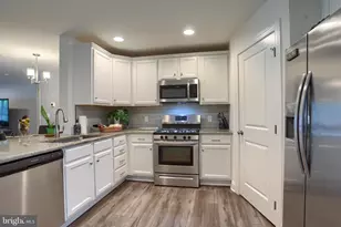 12 Group Ct Ct, Mount Holly Springs, PA 17065 - Photo 3