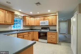 12 Creek Bank Dr, Mechanicsburg, PA 17050 - Photo 9