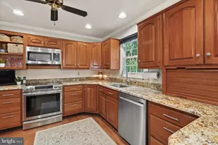 1310 Forrest Dr, New Cumberland, PA 17070 - Photo 7