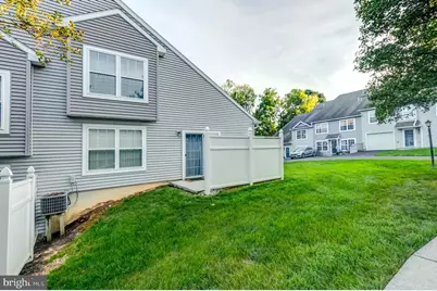 50 Courtyard Drive, Carlisle, PA 17013 - Photo 5
