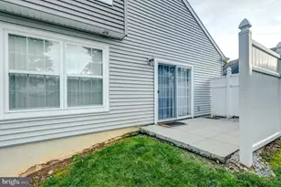 50 Courtyard Dr, Carlisle, PA 17013 - Photo 7