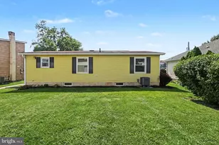121 E Factory St, Mechanicsburg, PA 17055 - Photo 5