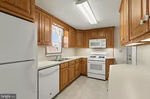 121 E Factory St, Mechanicsburg, PA 17055 - Photo 11