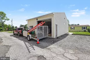 121 E Factory St, Mechanicsburg, PA 17055 - Photo 9