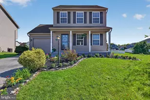 48 Sussex Dr, Carlisle, PA 17013 - Photo 1