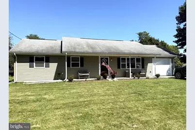 602 W Pine Street, Mount Holly Springs, PA 17065 - Photo 1