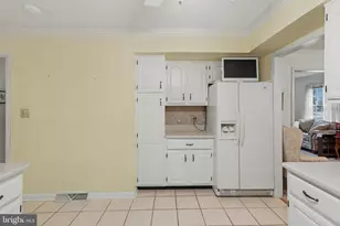 28 Paddock Ln, Camp Hill, PA 17011 - Photo 9