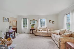 28 Paddock Ln, Camp Hill, PA 17011 - Photo 5