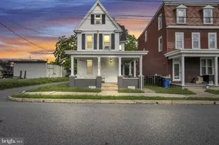 221 7th St, New Cumberland, PA 17070 - Photo 1