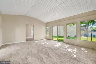 405 Kauffman St, Boiling Springs, PA 17007 - Photo 9