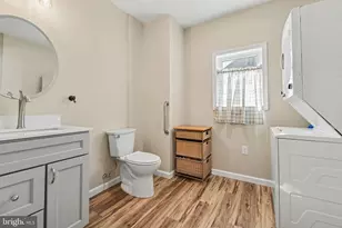 405 Kauffman St, Boiling Springs, PA 17007 - Photo 13