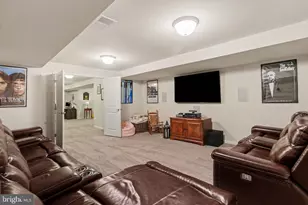206 Tavern Blvd, Boiling Springs, PA 17007 - Photo 29