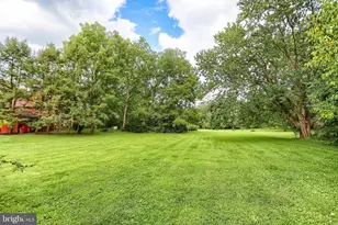 42 Woodcrest Dr, Carlisle, PA 17015 - Photo 15