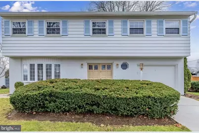 7 Center Drive, Camp Hill, PA 17011 - Photo 1