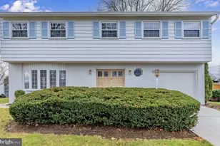 7 Center Dr, Camp Hill, PA 17011 - Photo 1